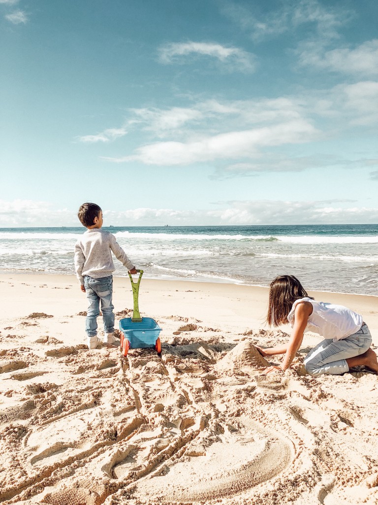 beach activities to do with kids 